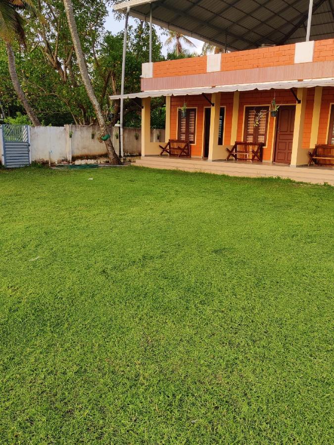 Apartamento Wind &Waves Kollam Exterior foto