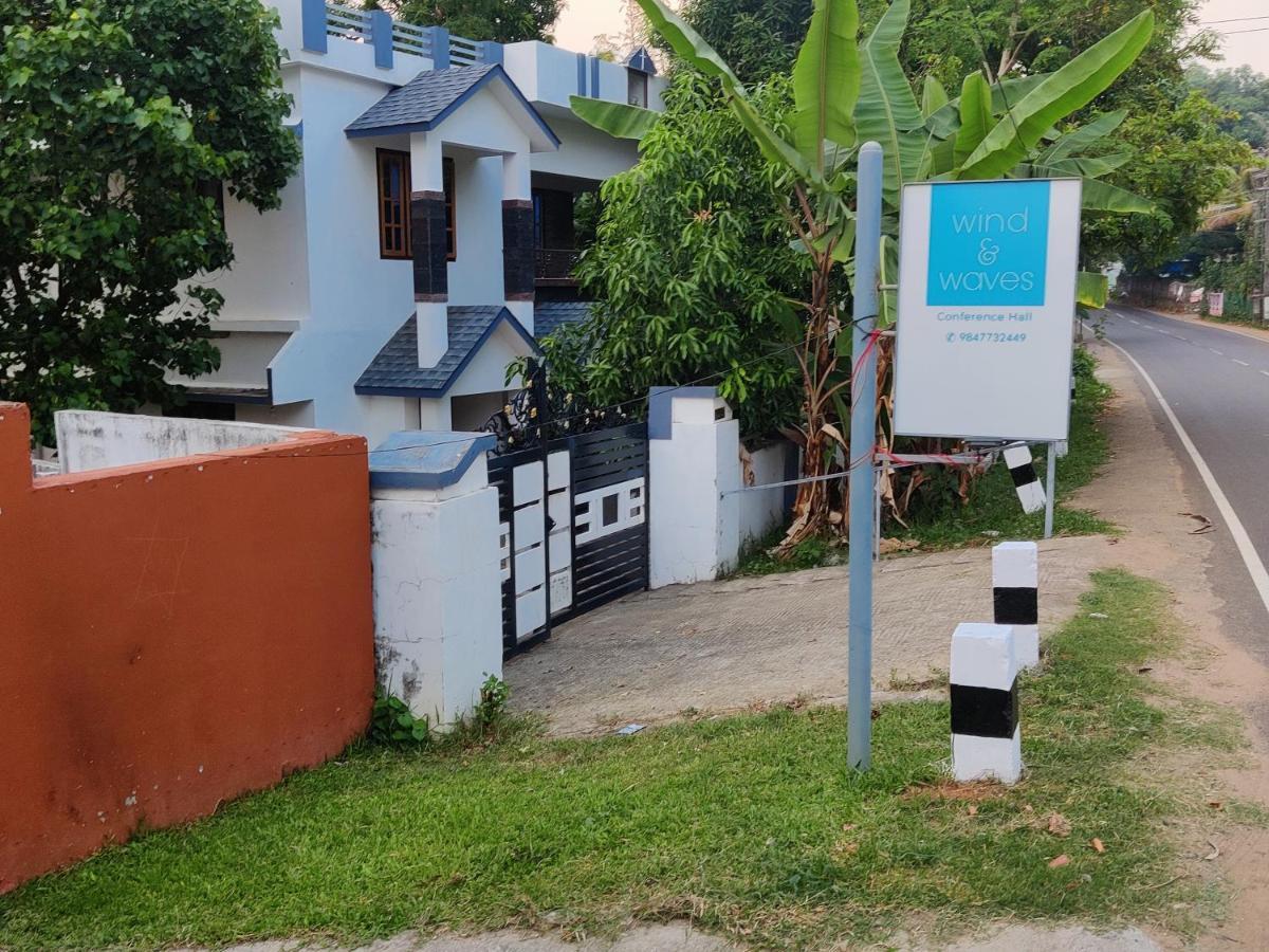 Apartamento Wind &Waves Kollam Exterior foto